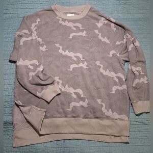 American Eagle Outfitters Oversized Small/Petite Crewneck Sweater Grey Camo